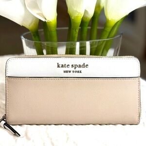 Kate Spade NY Staci Colorblock Large Continental Wallet EUC Saffiano Leather 🪷